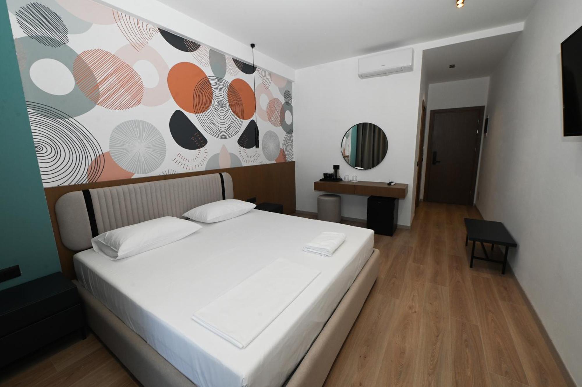 Monun Hotel Ксамил Экстерьер фото